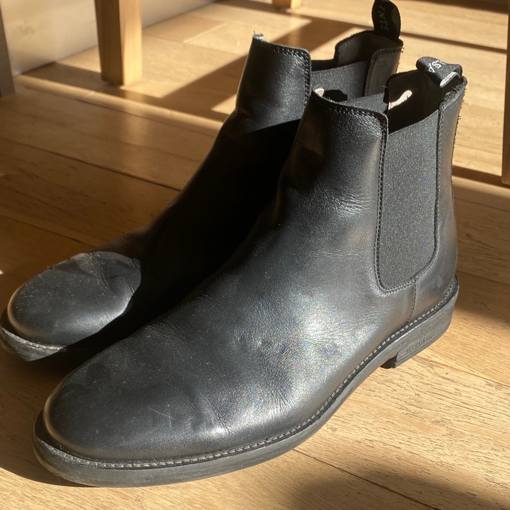 Black Leather Men's Chelsea Boots